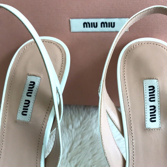 Brand New. MIU MIU White Patent Wave 41 Jewelled High Heels. Never worn. Beauty! - Picture 4 of 10